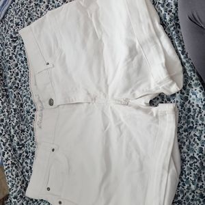 Eddie bauer boyfriend shorts